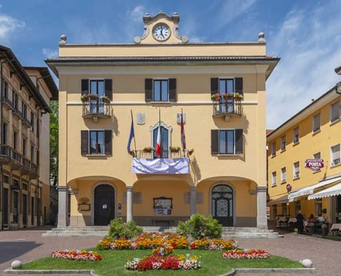 baveno. Piazza Dante Alighieri. lake maggiore