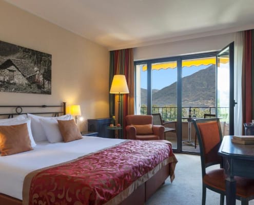 hotel-remorino-locarno-lake-maggiore-bedroom