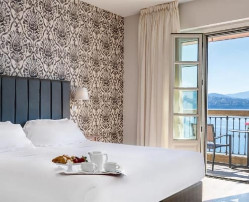 park-hotel-italia-cannero-riviera-bedroom